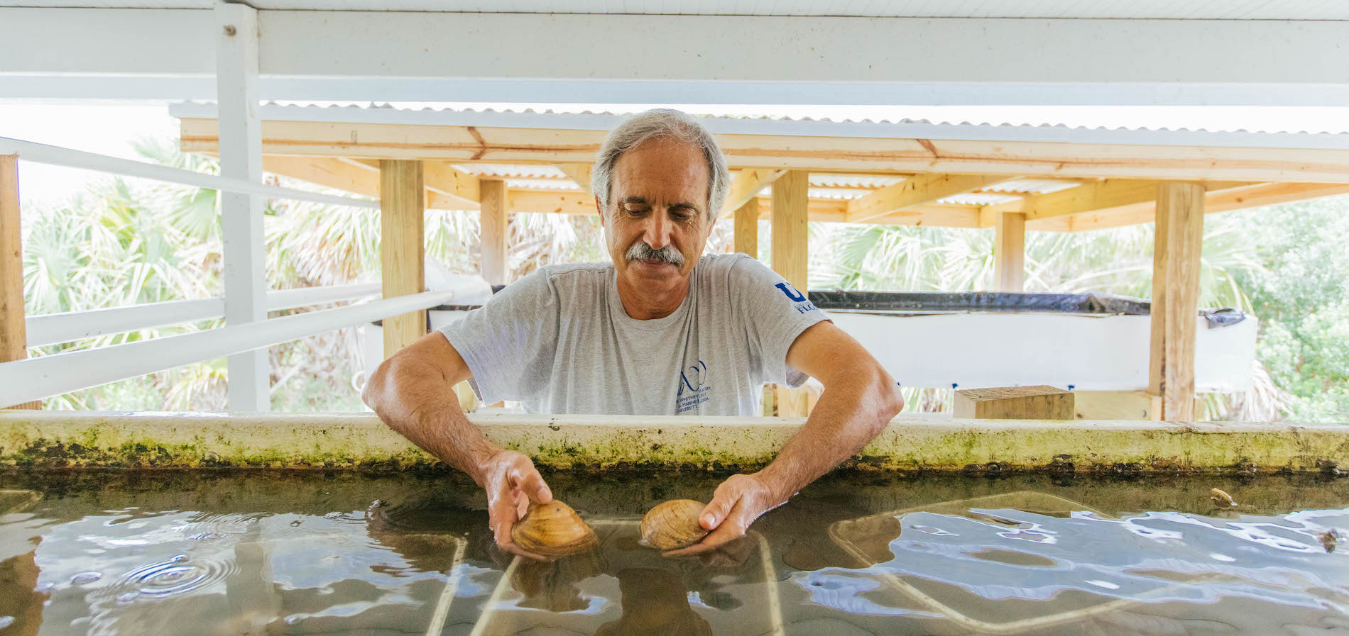 jose nunez with clams