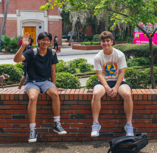 UF students pose for a picture on the first day of the Summer B semester. Picture by Wise Clairvoyant 