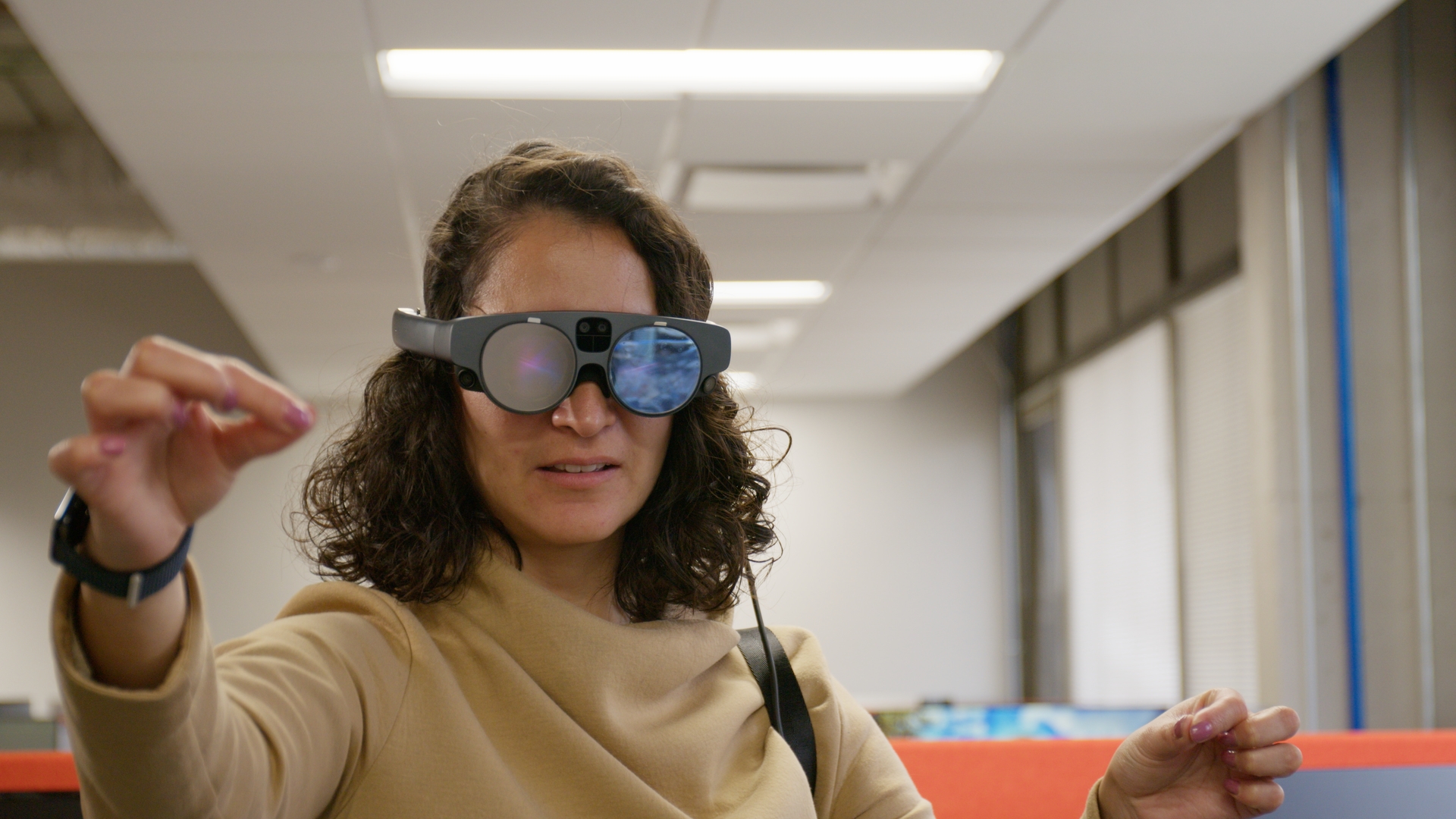 Karla Saldana Ochoa using the augmented reality headset.