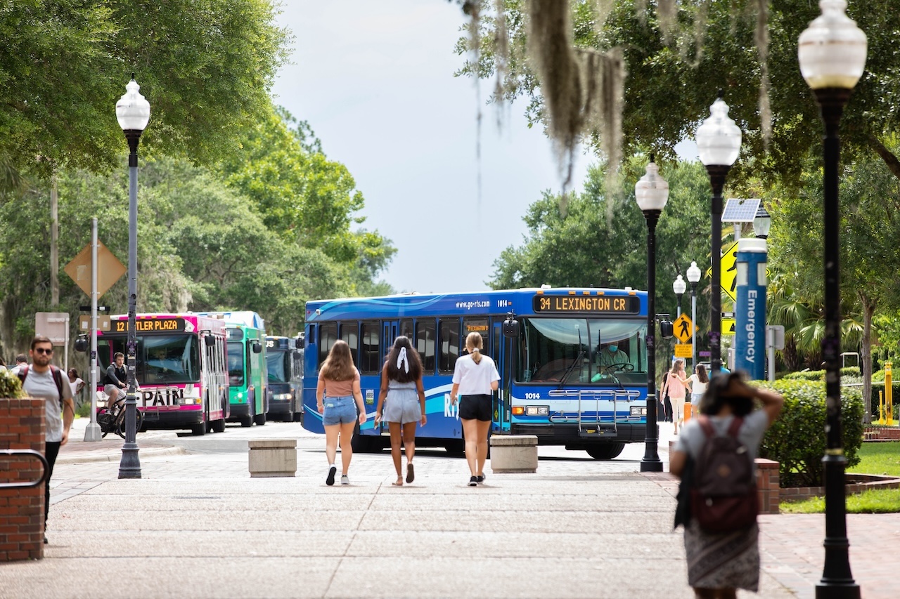 RTS busses on UF campus