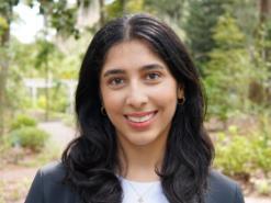 Yasmeen Mujtaba headshot